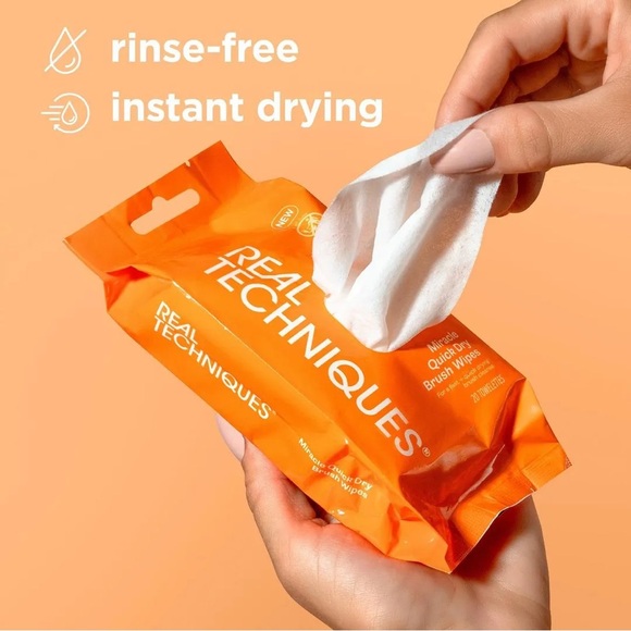 Real Techniques Miracle Quick Dry Brush Wipes - Picture 3 of 7